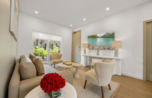Lux Designer Apt 2BR and 2BA in the Heart of MIA Beach - Foto 1
