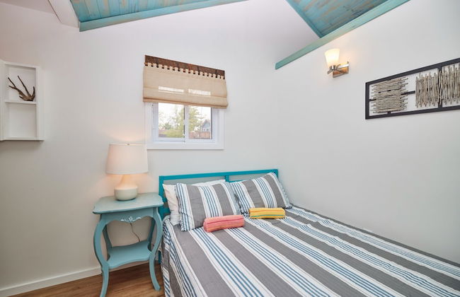 Lake Haven Beach Resort - Photo 22