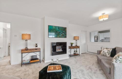 Modern 3 Bedroom Bungalow with Style & Comfort in Leicestershire - Photo 4