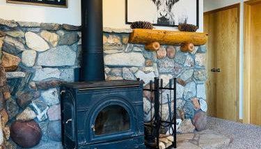 Shaver Lake, 4 BDR HOT TUB Misty Mountain Retreat - Photo 2