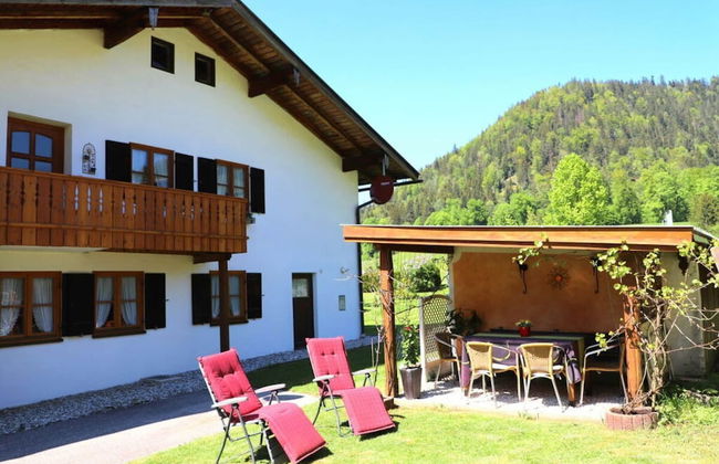 Rossfeld Modern Retreat - Photo 1