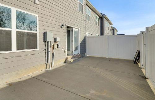 Quiet and Comfy Spring Hill Townhome with WFH Setup - Photo 27