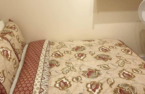 Luxury London House Sleeps x 16, Free Parking, Free Wifi, Garden Patio, Close to tube line easy access to Central London - Foto 68