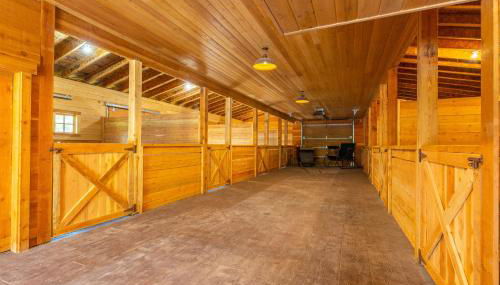 The Stalls At Whitefish - Photo 2