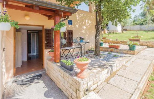 0-Bedroom Apartment In Radmani - Photo 6