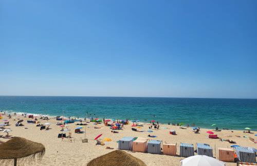 Nazare Uninterrupted Views and Sounds of the Sea - Foto 49