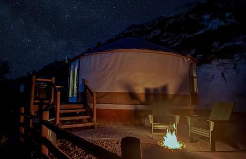 Yurt Overlook #3 with AC and Private Bath 2 Kings - Foto 16