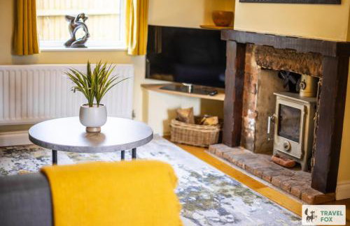 Smithy Bank Cottage - with free parking! - Photo 14