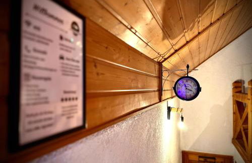 Stay by Home Deluxe Apartment WiFi-PS4-TV-Loft-Bath-Kitchen - Foto 35