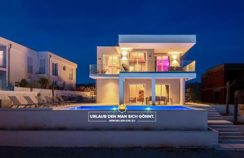 Villa Neoma - Photo 1