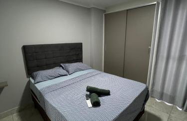 FLAT BEM LOCALIZADO COM PISCINa - Foto 3