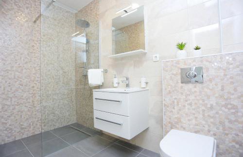 Family-friendly apartments with swimming pool Zivogosce - Porat, Makarska - 18150 - Foto 39