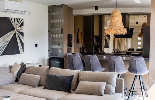 Riverside house with pool jacuzzi and sauna in Croatia - Foto 8