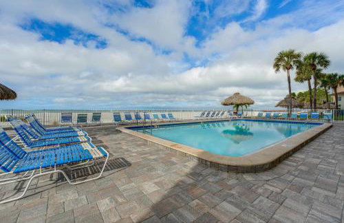 Beachfront Condo with Pool in Redington Shores - Foto 30