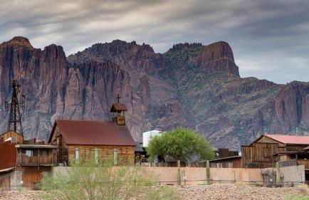 Spacious 3BR Retreat - Mountain Views - Foto 9