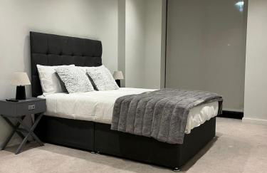 High-end 2 Bed Retreat - AO Arena & Victoria Stn - Foto 2