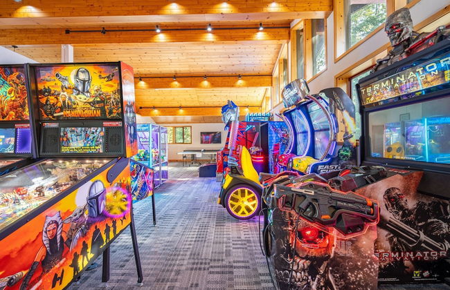 Wolfe by Avantstay 5mins Northstar w Hot Tub Fireplace 2 Private Decks - Photo 40