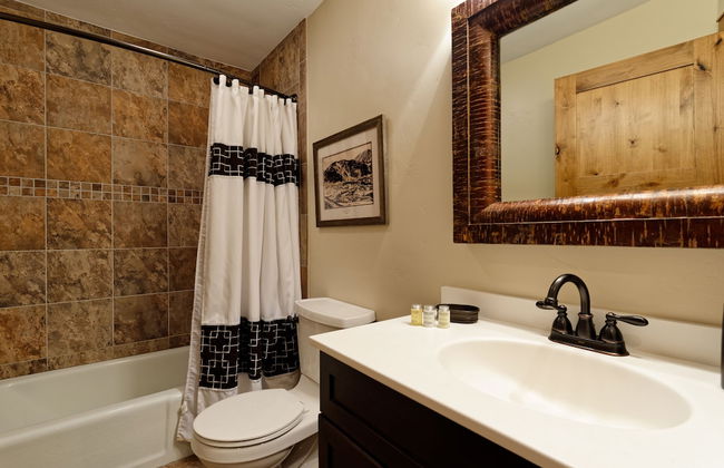 The Crestwood Condominiums - Foto 69