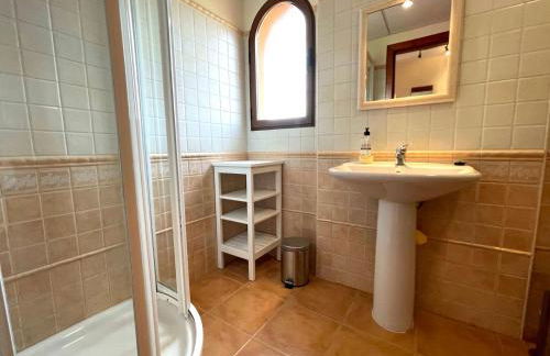 Sea view apartment with garden Mojon Hills - Foto 14