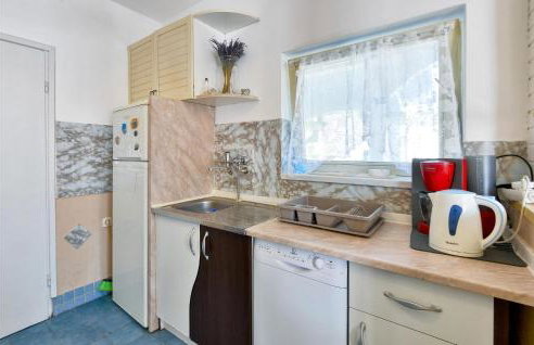 Awesome Home In Nespes - Foto 18