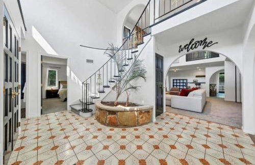 Mediterranean villa hot tub fire place•fire pit - Foto 4