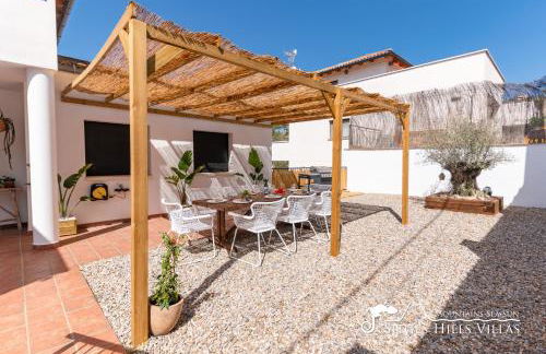 Villa Serranita - Stylish Holiday Home with Views and Air Conditioning 15 mins to Sitges - Photo 33