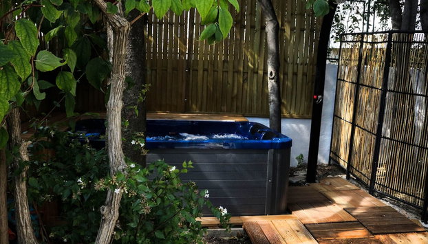 Luxury Suite Jasmin-Two Bedroom Suite with Hot Tub - Foto 2, Imagem principal