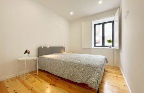 Modern Retreat with Mountain Views - Photo 10