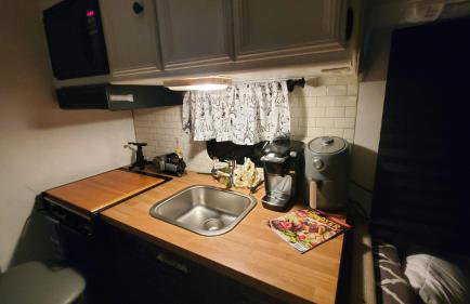 Camper Apt DE Sleeps 3 - Foto 7