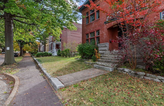 The Marquis Manor | JZ Vacation Rentals - Photo 32