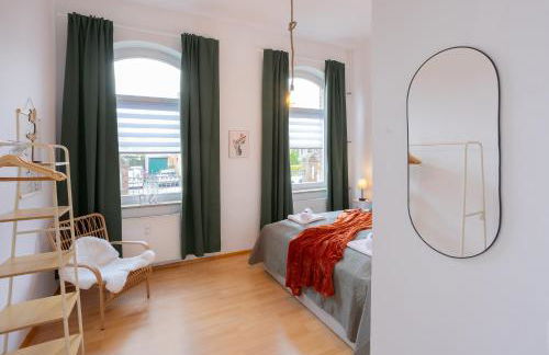 Stilvoll & historisch I Kingbetten+Küche+Parkplatz - Foto 20