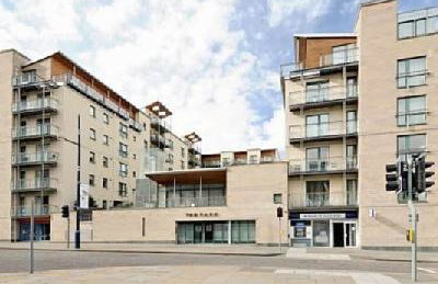 Holyrood Apartment with parking & lift access - Photo 32