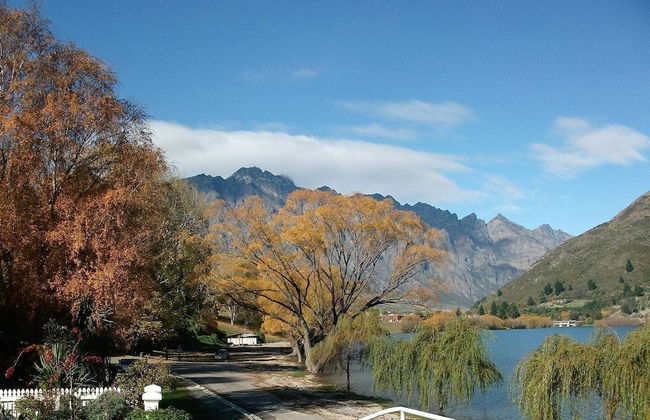 Lake Edge Family Cottage Panoramic View - Foto 28
