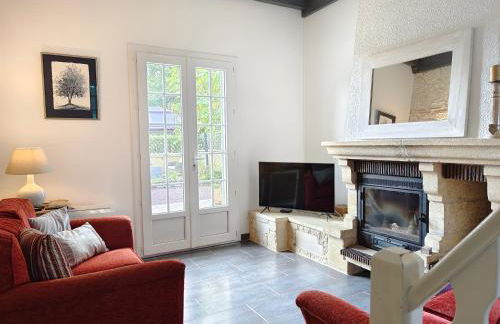 Gite Le Petit Wren - avec piscine et vue - Foto 12