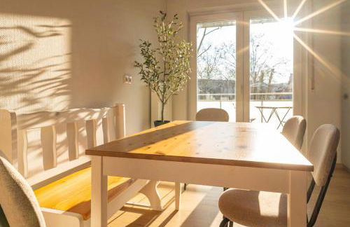 K15 Cozy, Unique & Spacious 3-Room Apartment with Balcony or Single Room by LIPA - Foto 56