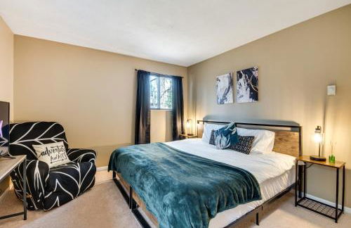 Serene Pocono Pines Home 2 Mi to Lake Naomi Beach - Foto 13