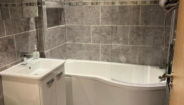 Contemporary apartment Great Location with private car park - Foto 4