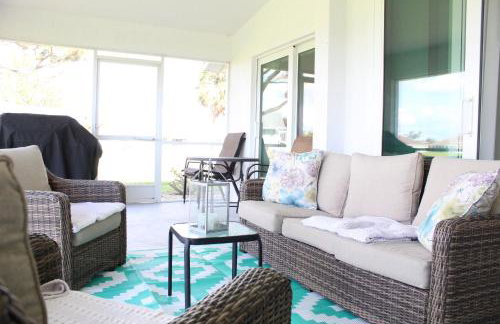 Paradise Home, Tranquil canal view 3-BDR in Golfers paradise - Foto 10