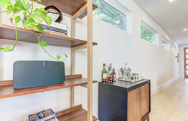 Private Backyard in East Austin - Photo 23