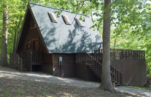 A-Frame Cabin #5 with Hot Tub on Patoka Lake in Southern Indiana - Foto 1