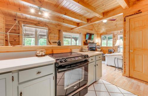 Smoky Mountain Log Cabin Close to Rafting! - Foto 8