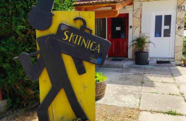 Skitnica Red door - Photo 9