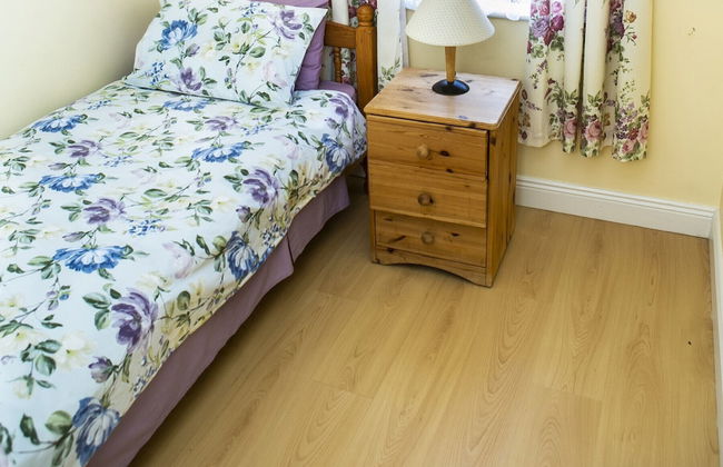 Garden Cottage - Photo 3