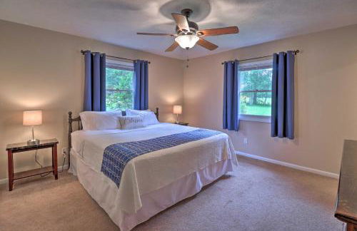 Hendersonville Home with Fire Pit 5 Mi to Downtown! - Foto 12