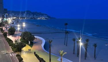 Casa Pepa con vistas y amaneceres en Benidorm - Photo 5