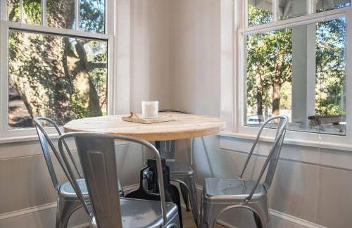 Old Dauphin Way Historic Home - Unit 2 - Photo 9