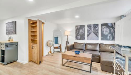 Midtown Gem with Secret Speakeasy - Foto 3, heating