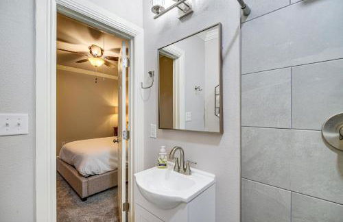 Fully Updated and Convenient! Baytown Home Near Dtwn - Foto 15