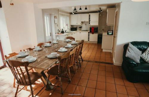 Farm House, Hirwaun Brecon Beacons with Games Barn - Photo 15