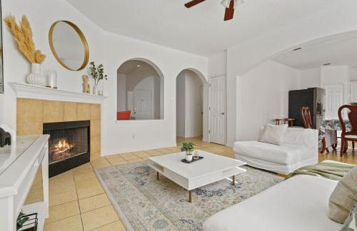 Spacious 8-Bed Home Near Tesla & Samsung Plants - Foto 12